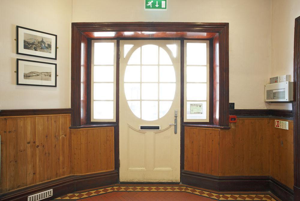 Castle Hotel Aberystwyth Esterno foto